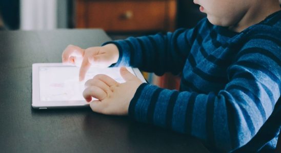 A consultation to get young children addicted to screens off