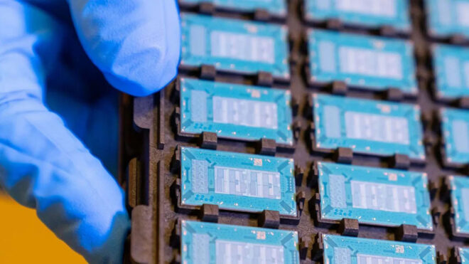 Apple is working on glass substrate in processor production