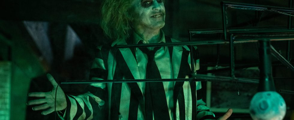 Beetlejuice 2 a disturbing first trailer for the sequel to