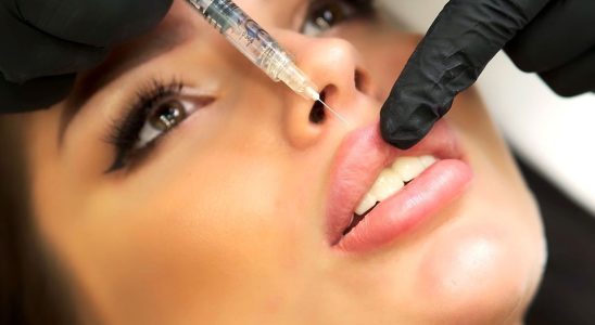 Boosted by social networks the number of illegal cosmetic injections
