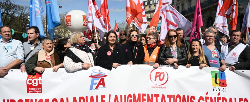 Civil service strike in France Lets open the negotiations demands