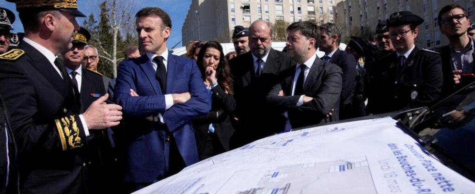 Emmanuel Macron in Marseille for an anti drug operation announced as