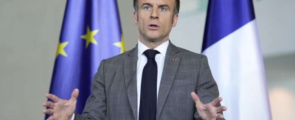 Emmanuel Macron reaffirms that operations on the ground may be