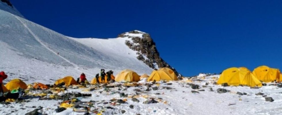 In Nepal new rules to make climbing Everest safer and