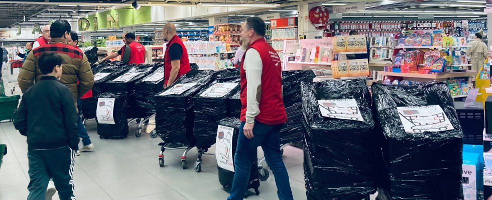 In hypermarkets the crazy success of mystery carts – LExpress