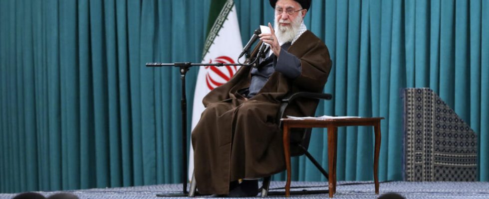 Iran protests after closure of Ayatollah Khameneis Facebook and Instagram