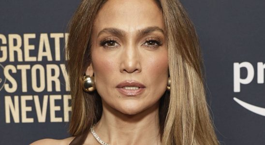 Jennifer Lopez 54 and her daughter Emme 16 bear a