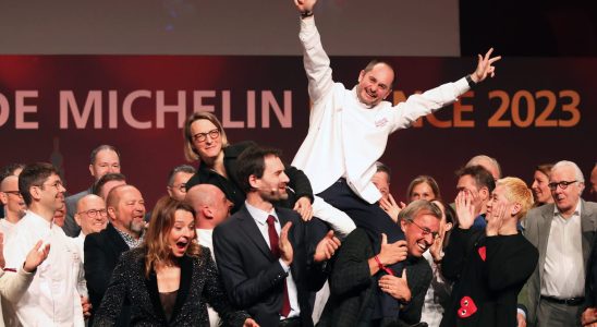 Michelin Guide 2024 which restaurants could win 3 stars