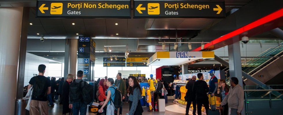 Now two more countries are allowed into Schengen – partially