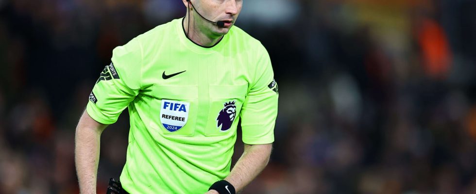 Paris still unlucky with who is Michael Oliver the referee