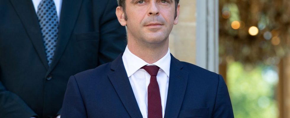 Retraining of Olivier Veran a deputy wants a law governing
