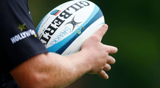 Rugby teams no longer free to choose the color of