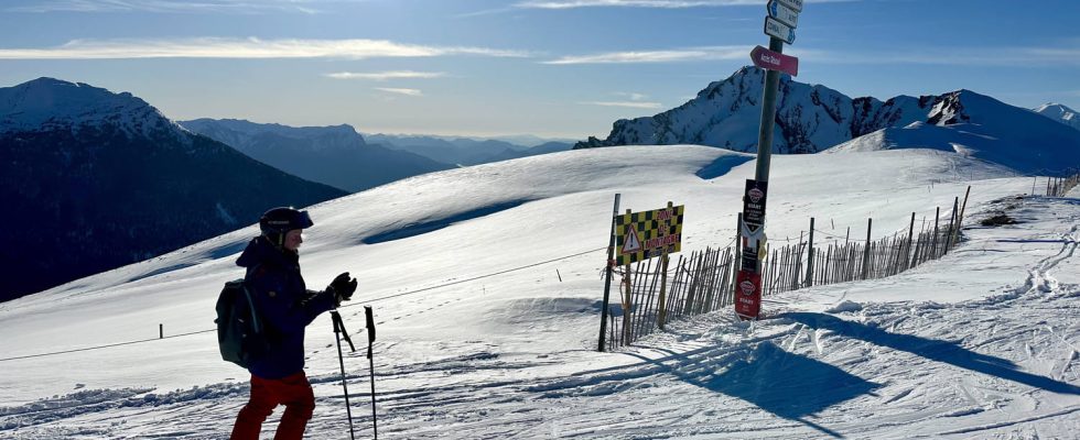 Snow 3 departments placed on orange avalanche alert by Meteo France