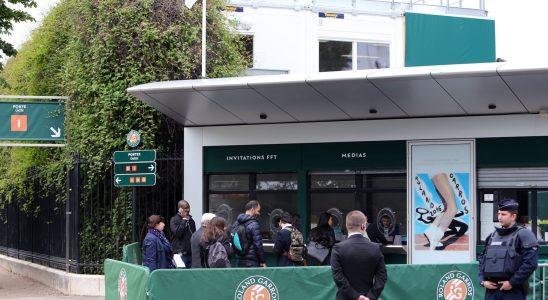 The Roland Garros ticket office opens all detailed prices and