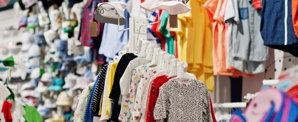 These two French childrens clothing brands about to close their