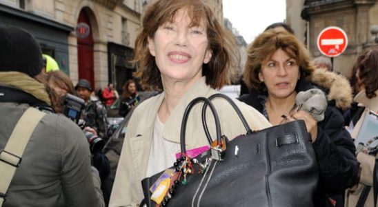 This fashion habit started by Jane Birkin is the ultimate