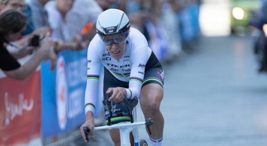 Van Dijk crowns return with time trial victory Meijering wins