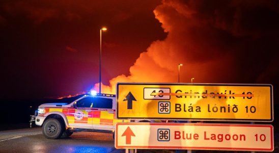 Volcanic eruption – 700 evacuated from the Blue Lagoon