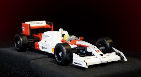 We build Ayrton Sennas legendary McLaren in Lego