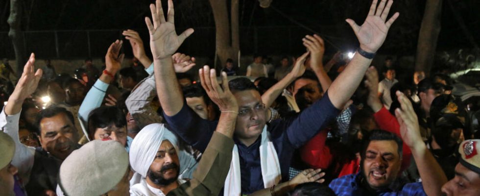 arrest of Delhi state chief minister and opposition figure