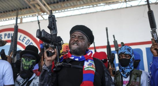 in Haiti a gang leader announces the union of armed