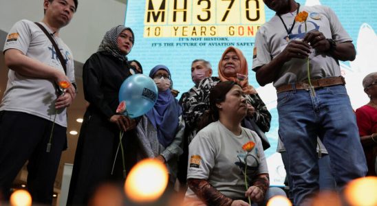 ten years later relatives of the victims demand new research