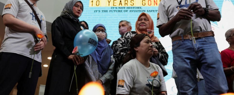ten years later relatives of the victims demand new research