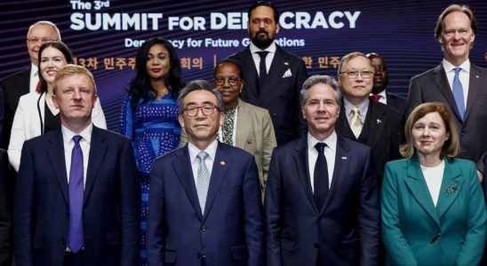 third democracy summit opens in Seoul with some criticism