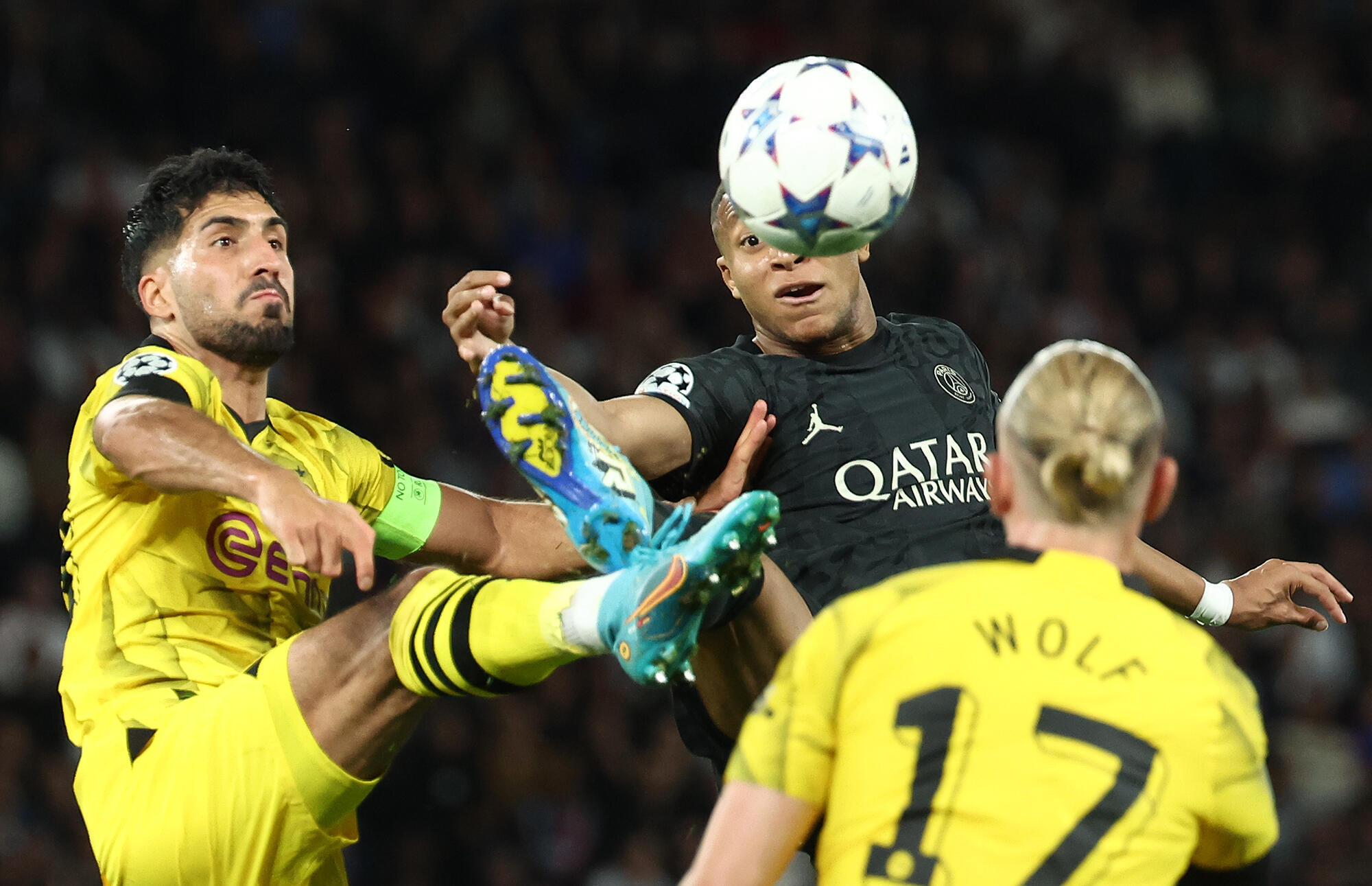 Kylian Mbappé (center) fighting with Emre Can and Marius Wolf during Paris SG's victory against Dortmund in the group stage of the Champions League on September 19, 2023. The Parisians will meet the Germans again in the semi-final of the prestigious European competition