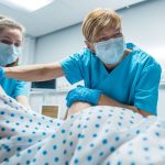 7 useful tips from midwives on what to avoid doing