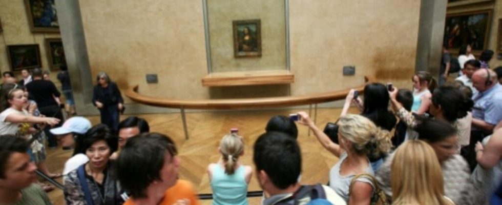 A new setting for The Mona Lisa at the Louvre