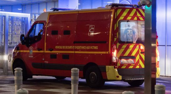 An explosion and a fire kill three people in Paris