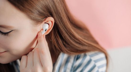 Are in ear headphones bad for our ears