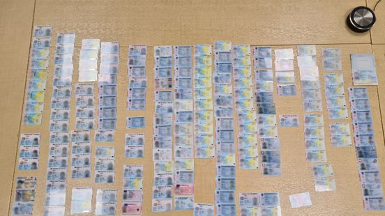 Dozens of telephone subscriptions and fake IDs Utrechter 22 arrested