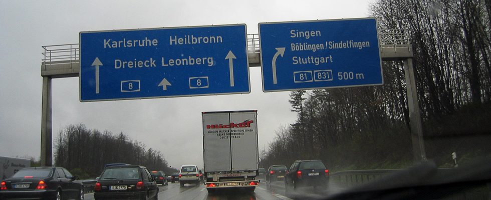 Germanys transport minister wants to ban car traffic on weekends