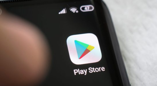 Google Play Store opens simultaneous download option to its users