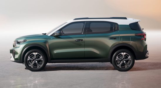 Here is the new Citroen C3 Aircross and it hides