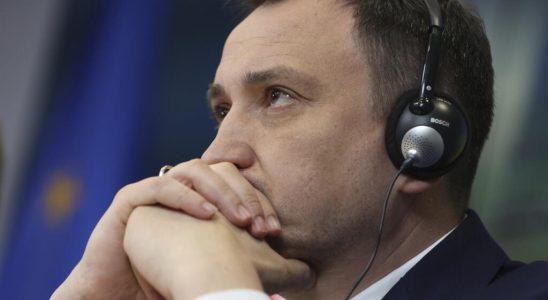 In Ukraine a minister suspected of corruption placed in pre trial