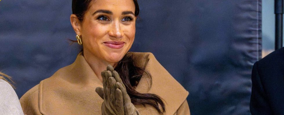 Kate Middleton and Meghan Markle cant live without this accessory
