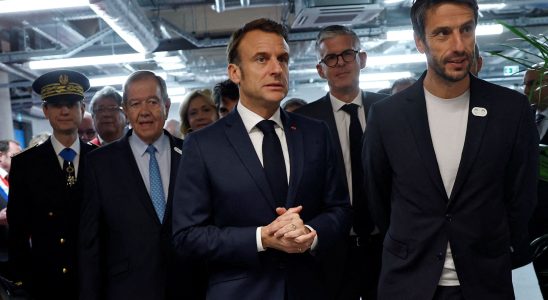 Macron announces plans B and C for the opening ceremony