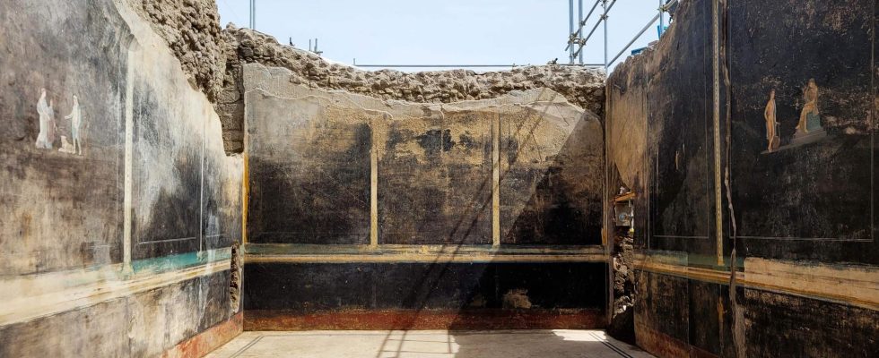 Magnificent banquet hall discovered in Pompeii