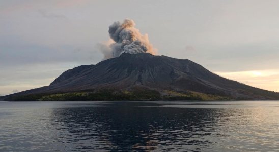 New volcanic eruption in Indonesia