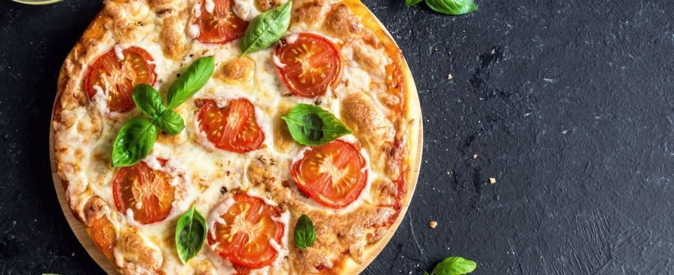 Product recall these pizzas contain traces of glass debris