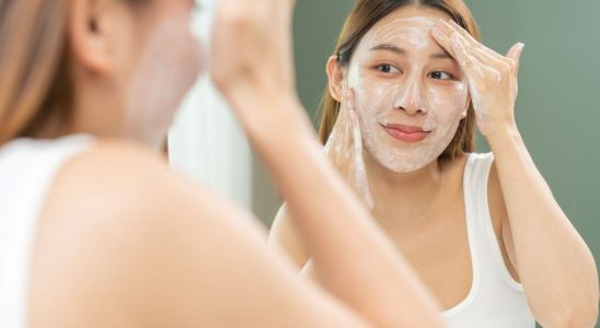 Say goodbye to pimples with this soap for less than