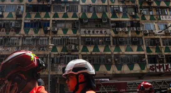 Several dead in fire in Hong Kong