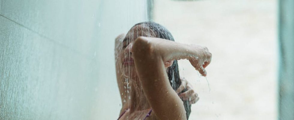 Should you wash with soap or shower gel A dermatologist
