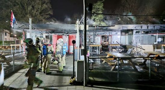 Sports canteen vv Hoogland destroyed after fire matches cancelled