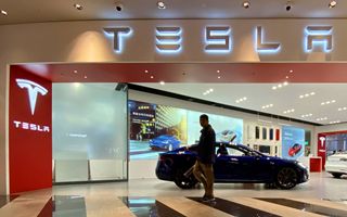 Tesla cuts prices of unsold SUVs stock slips