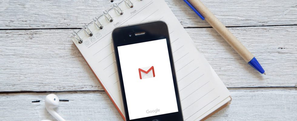 The Android version of Gmail should be able to save