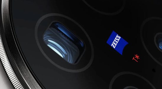 The first official image for Vivo X100 Ultra was shared